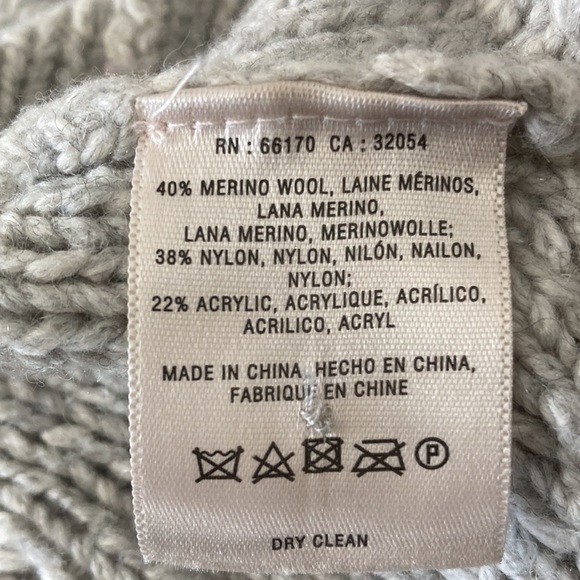 Sparrow medium cardigan sweater gray button down - Picture 11 of 11